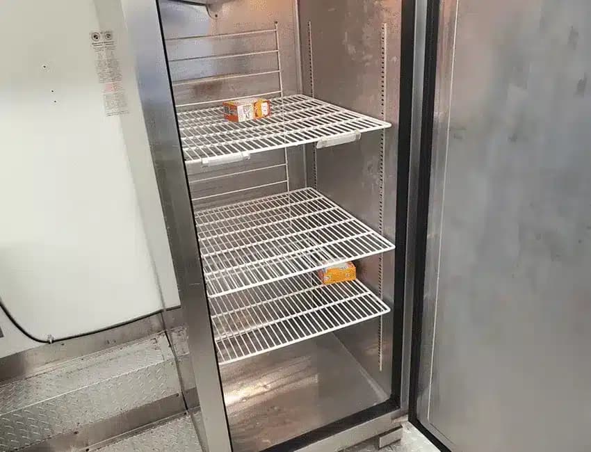 24ft Mobile Kitchen – photo 2