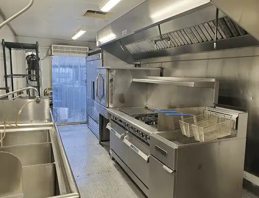 26ft Bulk Kitchen – photo 1