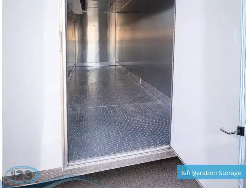 Refrigerated trailer interior with organized cold storage capacity